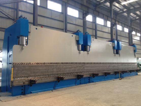 4500T18m数控折弯机